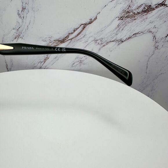 New PRADA Sunglasses - Picture 12 of 16